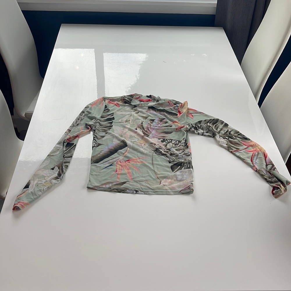 Guess, large see-through top